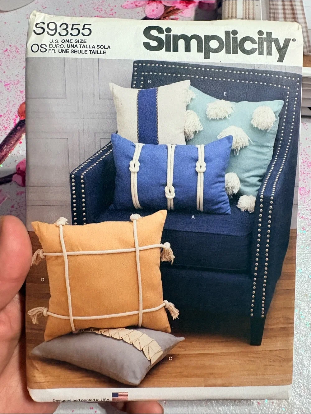 BN UNCUT SIMPLICITY 9355 SEWING PATTERNS PILLOWS